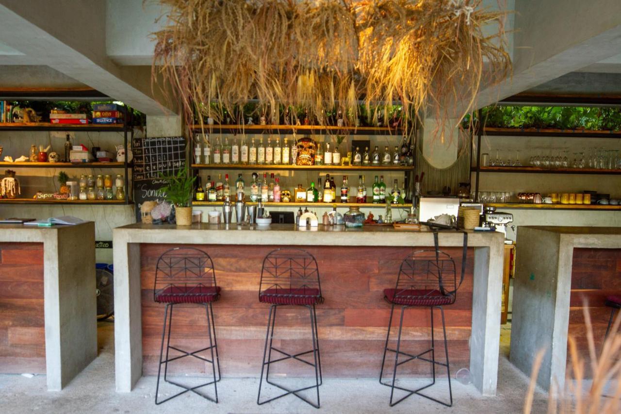 Hotel Makaaba Eco-Boutique Бакалар Екстер'єр фото The bar at the restaurant