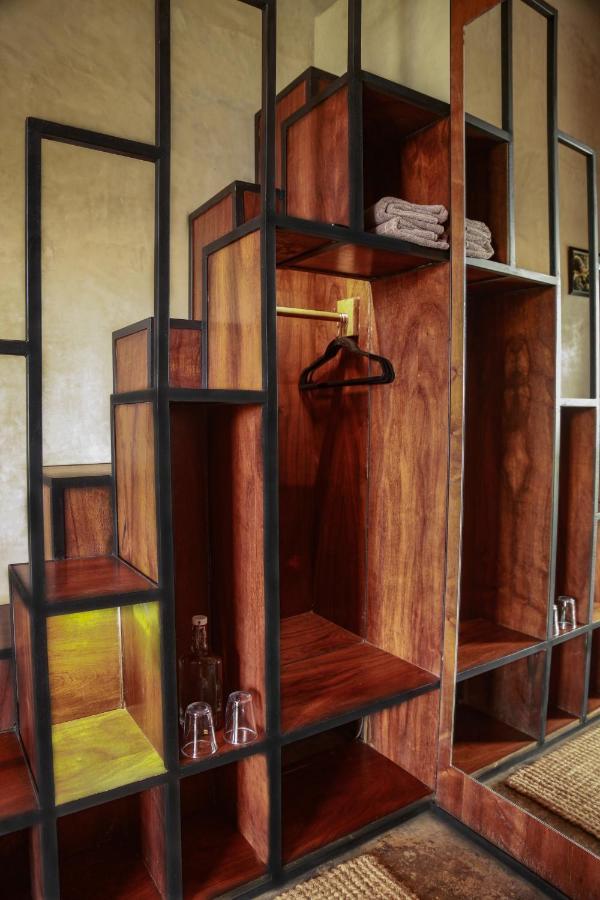 Hotel Makaaba Eco-Boutique Бакалар Екстер'єр фото A wardrobe